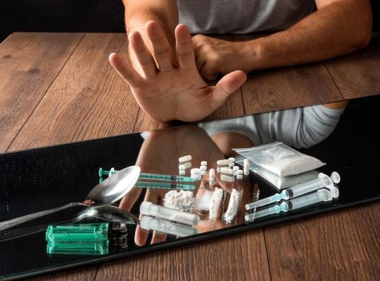 how-to-stop-drug-abuse-1024x683